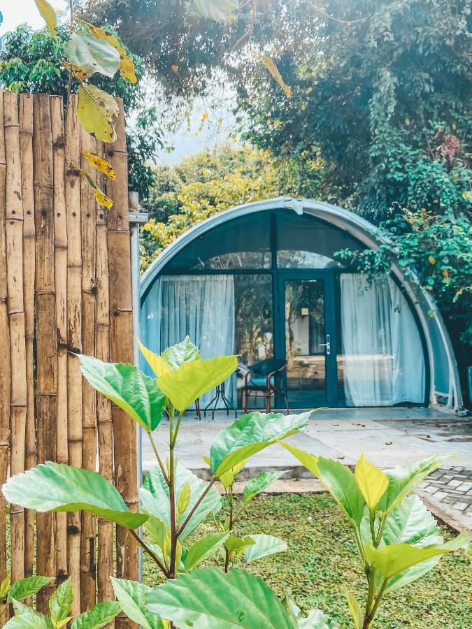 Nivadoo Resort Sigirîya Extérieur photo A prefab home in Vietnam
